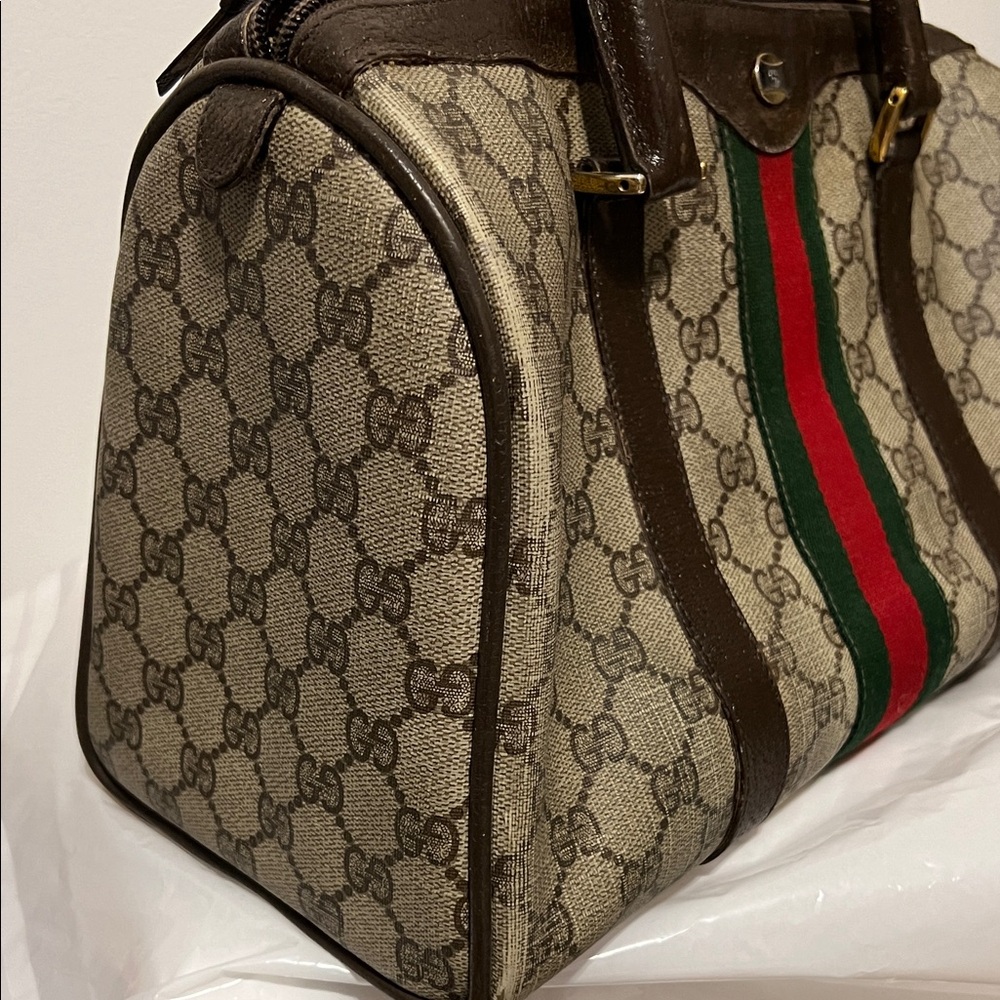 Gucci Monogram Satchel with Red and Green Accents - Picture 5 of 16